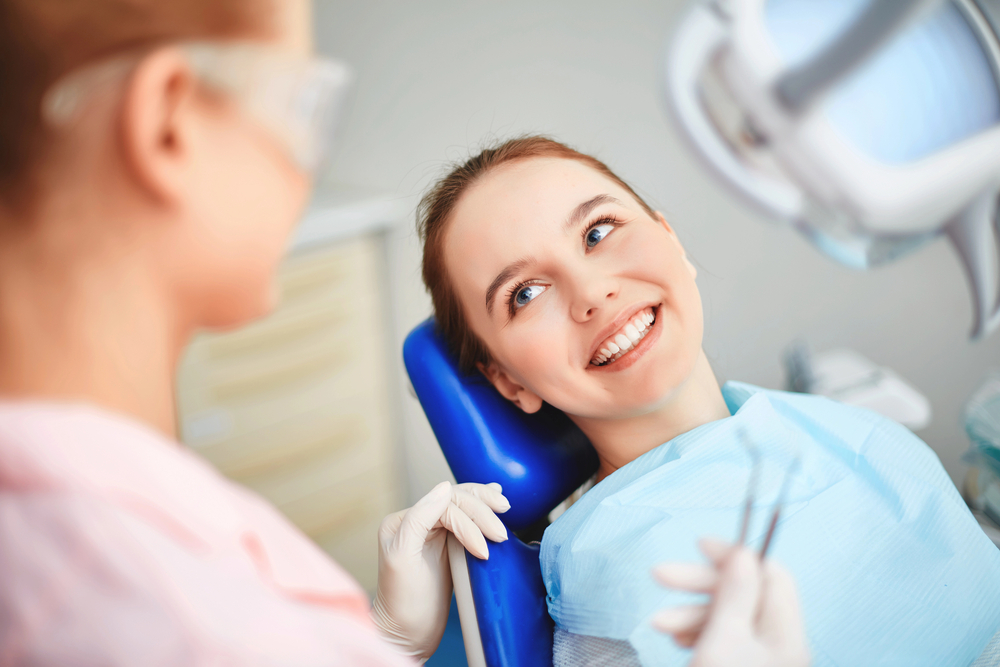 Tooth bonding for gaps: A simple solution